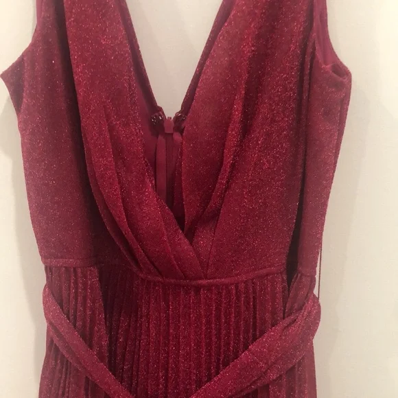 Lulu’s NWT Magenta Metallic Pleated Maxi 🔥 - Picture 5 of 12